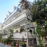 Gold Coast Hostel