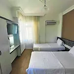 Lavin Garden Hotel