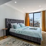 Sweet Home Deluxe