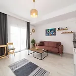 Comfortable Modern Flat With Balcony In Muratpasa