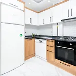 Missafir Modern Flat near Beach in Muratpasa