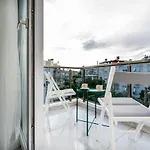 Missafir Modern Flat near Beach in Muratpasa