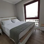 Royal Homes 405