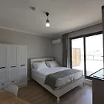Royal Homes 506