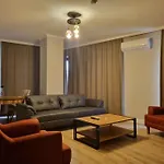 Royal Homes 403