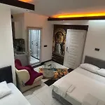 Egytp Flat In The Heart Of City