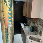 Egytp Flat In The Heart Of City