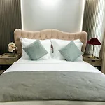 Leaf River Suites