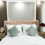 Leaf River Suites