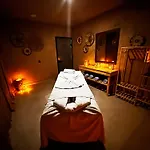 Wolf Of The City Hotel & Spa