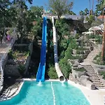 Pearly Hotel