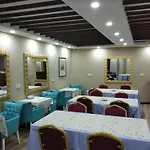 Gvar Apart Hotel