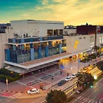 Tepe Hotel&Business Suite