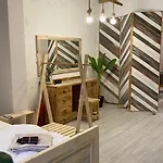 Cozy Design Flat In The Heart Of Antalya