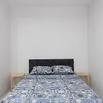 1-Kaleici Ve Markantalya\'Ya Yakin Bueyuek Ev