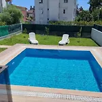 Villa Isra 5 Plus 1 Bedroom Villa Private Pool And Garden