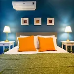 Modern Flat Near Hadrian\'S Gate