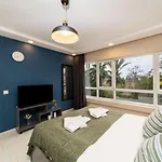 Lovely Flat Near Hadrians Gate