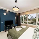 Lovely Flat Near Hadrians Gate