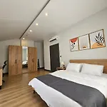 New Flat With Big Living Spaces 2-5 Near By Lara Beach