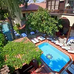 Remarkable Flat With Balcony Near Hadrian\'S Gate