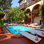 Remarkable Flat With Balcony Near Hadrian\'S Gate