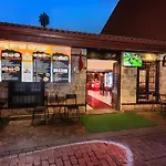 Zemira Garden Hotel
