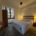 Kuyu Beergarden Hostel