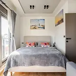 Diker Port Residence