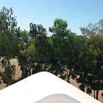 Isinda Hotel