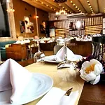 Niss Boutique Hotel