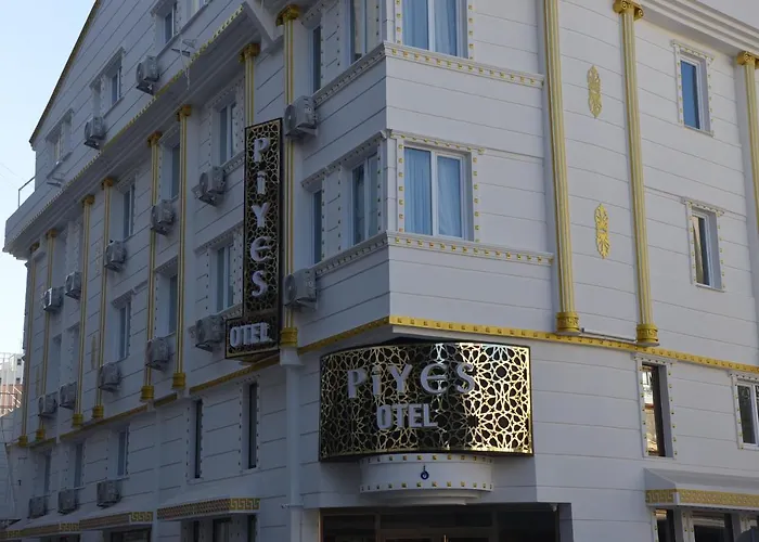 Piyes Otel
