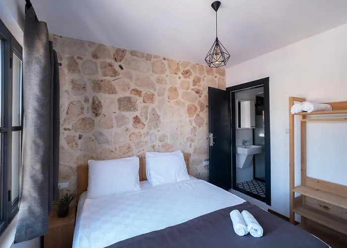 Solo Boutique Hotel