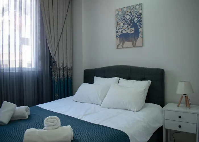 Modern Apartment Near Beach In Muratpasa