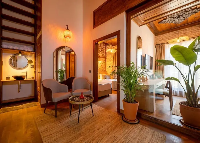 Route Hotel Kaleici - Adult Only (12+)