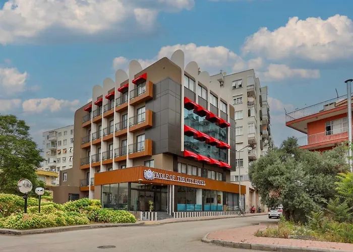 Wolf Of The City Hotel & Spa