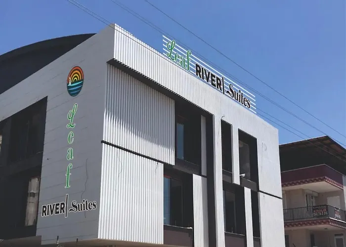 Leaf River Suites