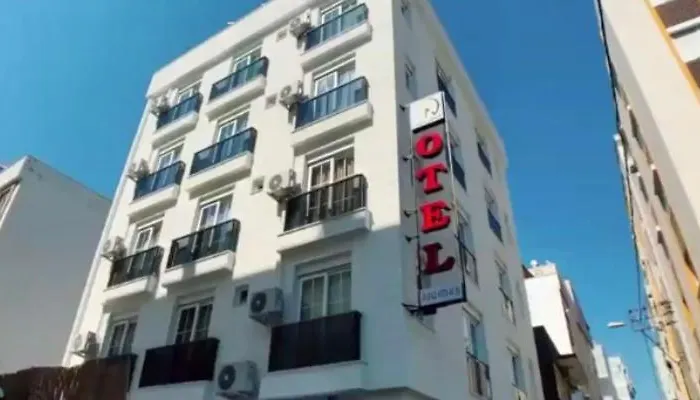 Bone Apart Otel