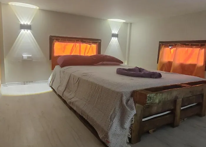 Orange Bungalow Evleri
