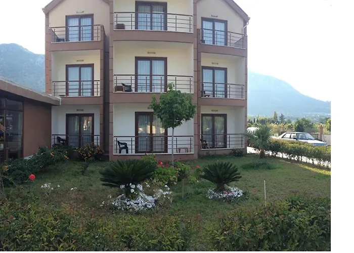 Demirci Hotel