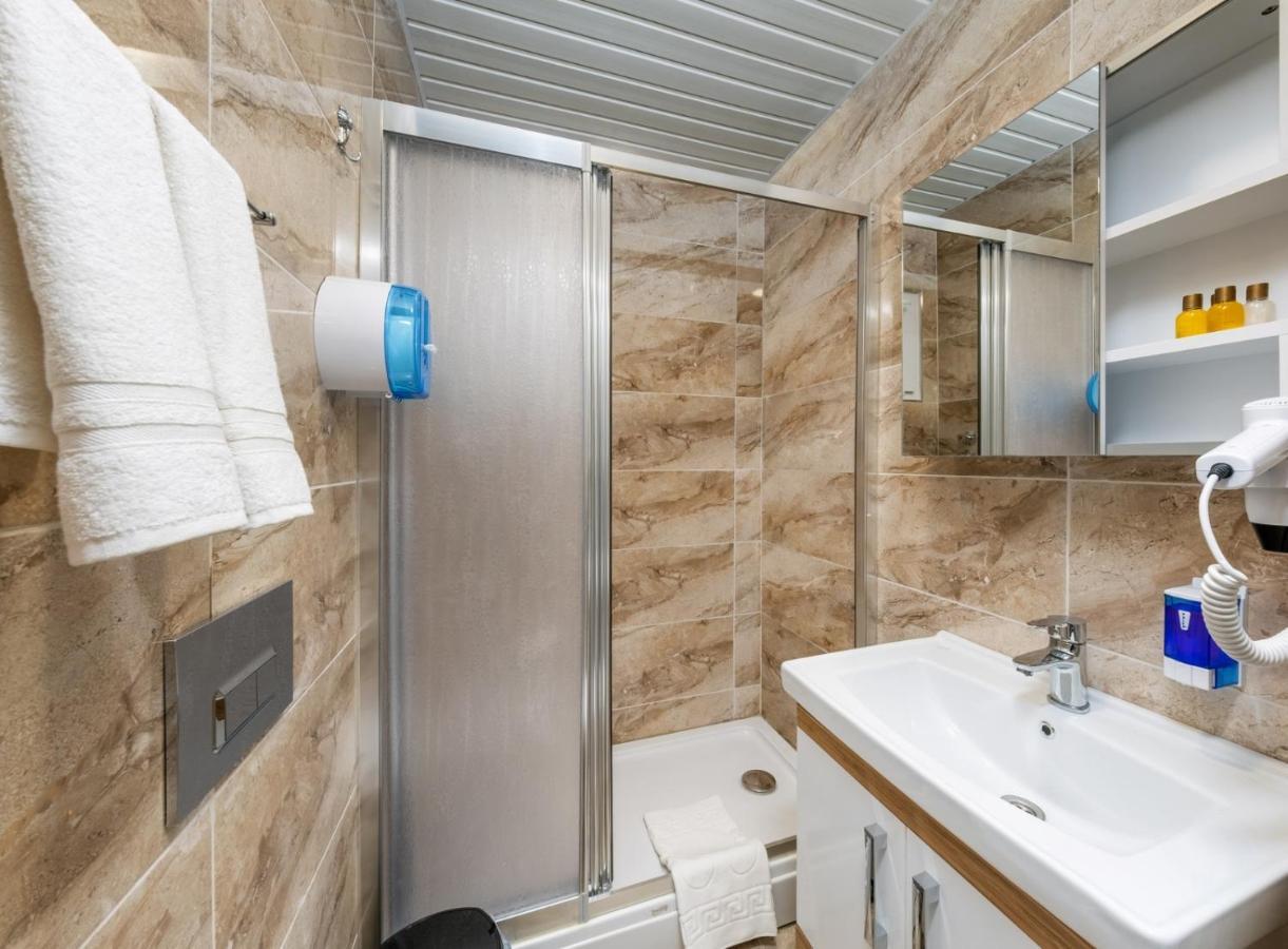 Anelli Hotel 3*