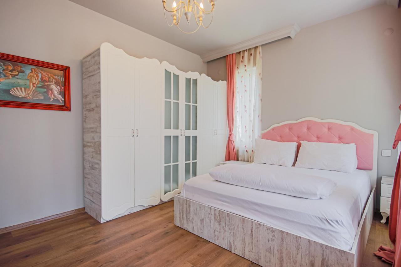 Lara Appartement *