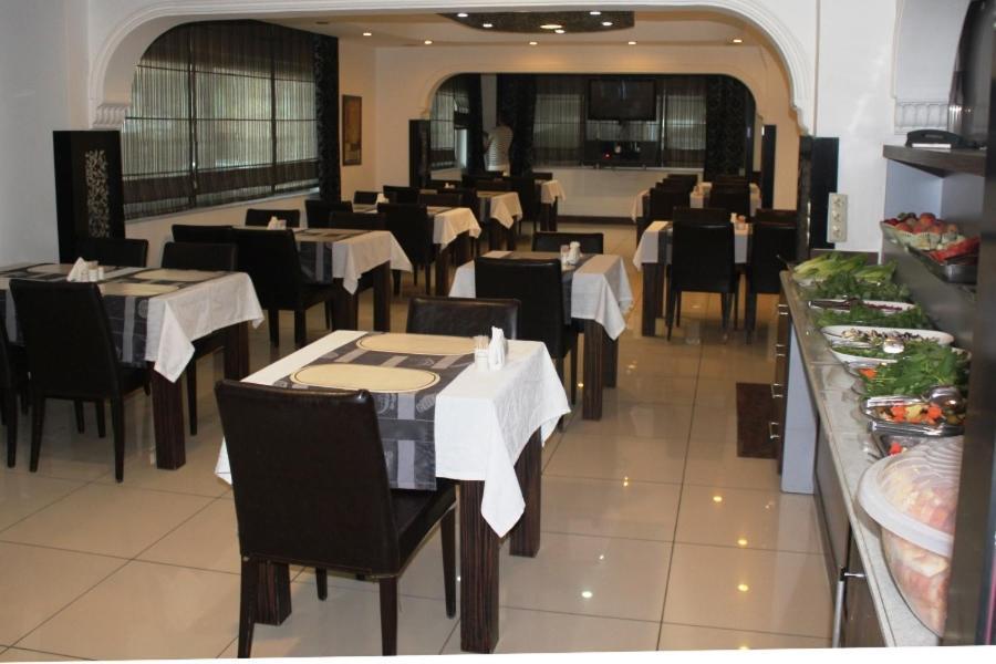 Denizhan Hotel 2*