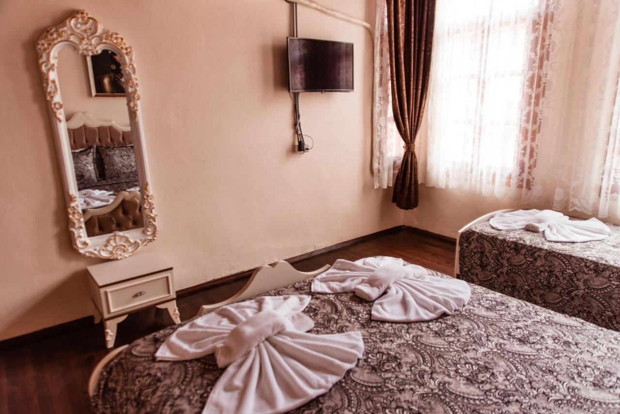 Lily Town Hostel *