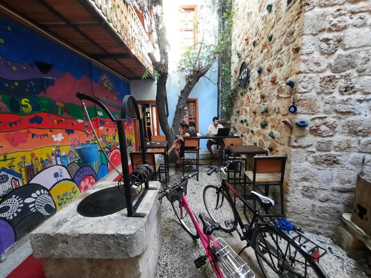 Hostel Kuyu Beergarden *