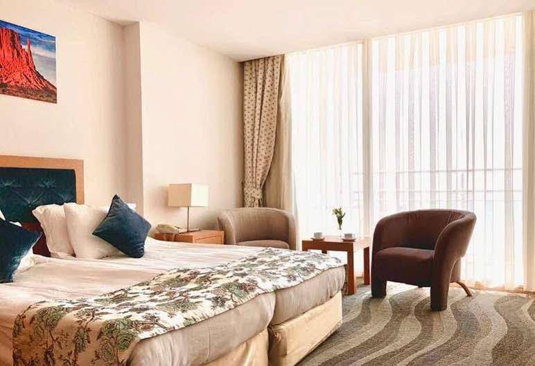 Regna Otel
