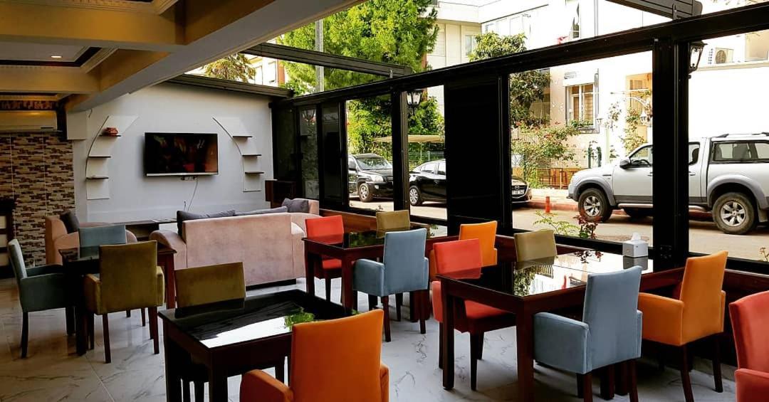 Otel Lavin Garden 3*