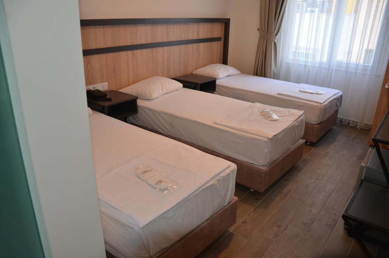 Piyes Hotel