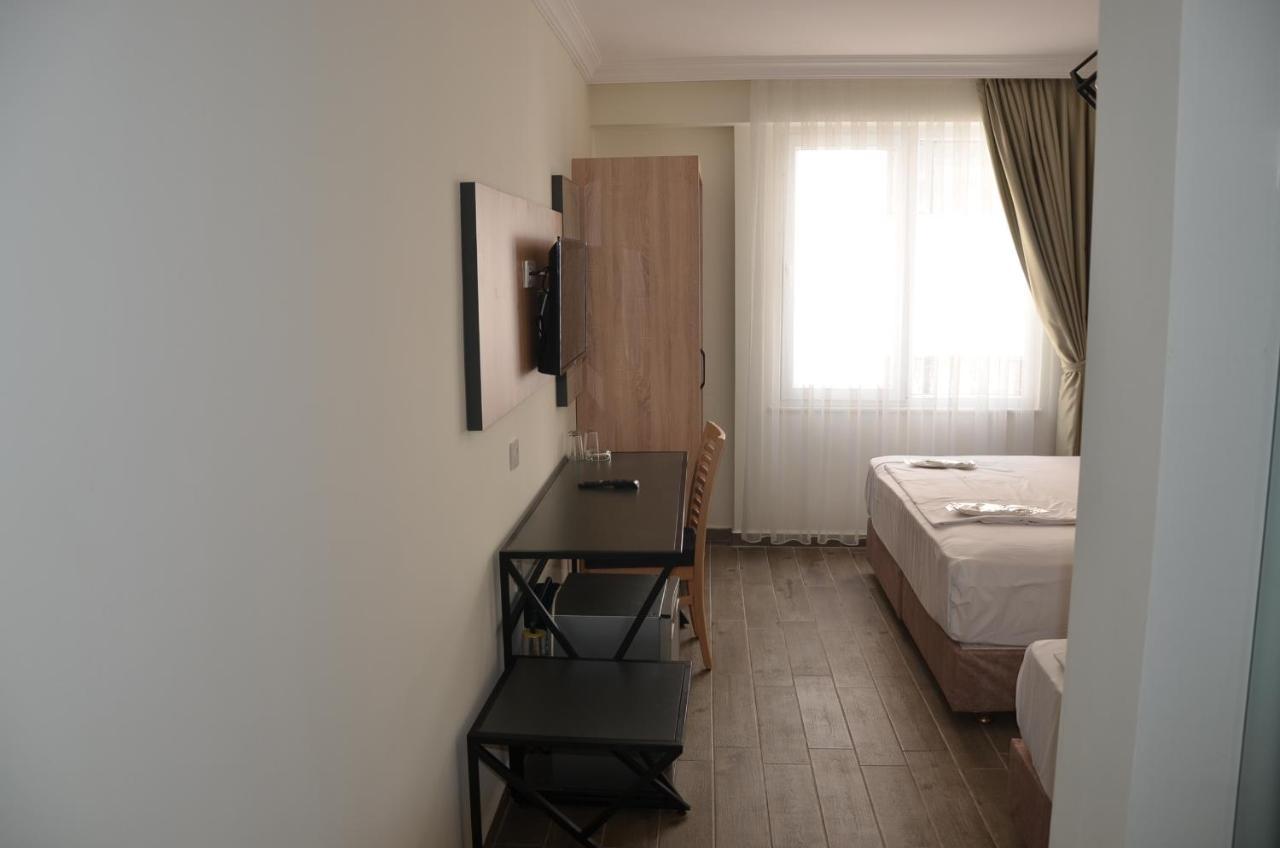 Hotel Piyes *