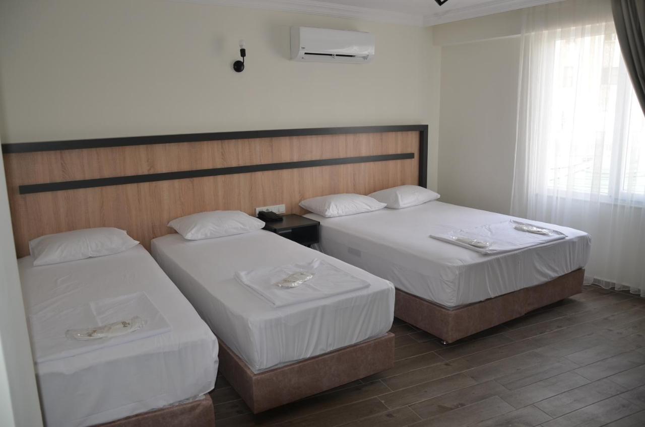 Hotel Piyes *